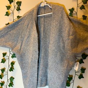 Women’s Old Navy Grey Rap